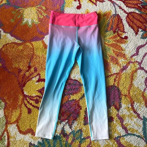 LIKE NEW ZYIA LIGHT N TIGHT FIRECRACKER OMBRÉ LEGGINGS SIZE 6-8 - Picture 2 of 5